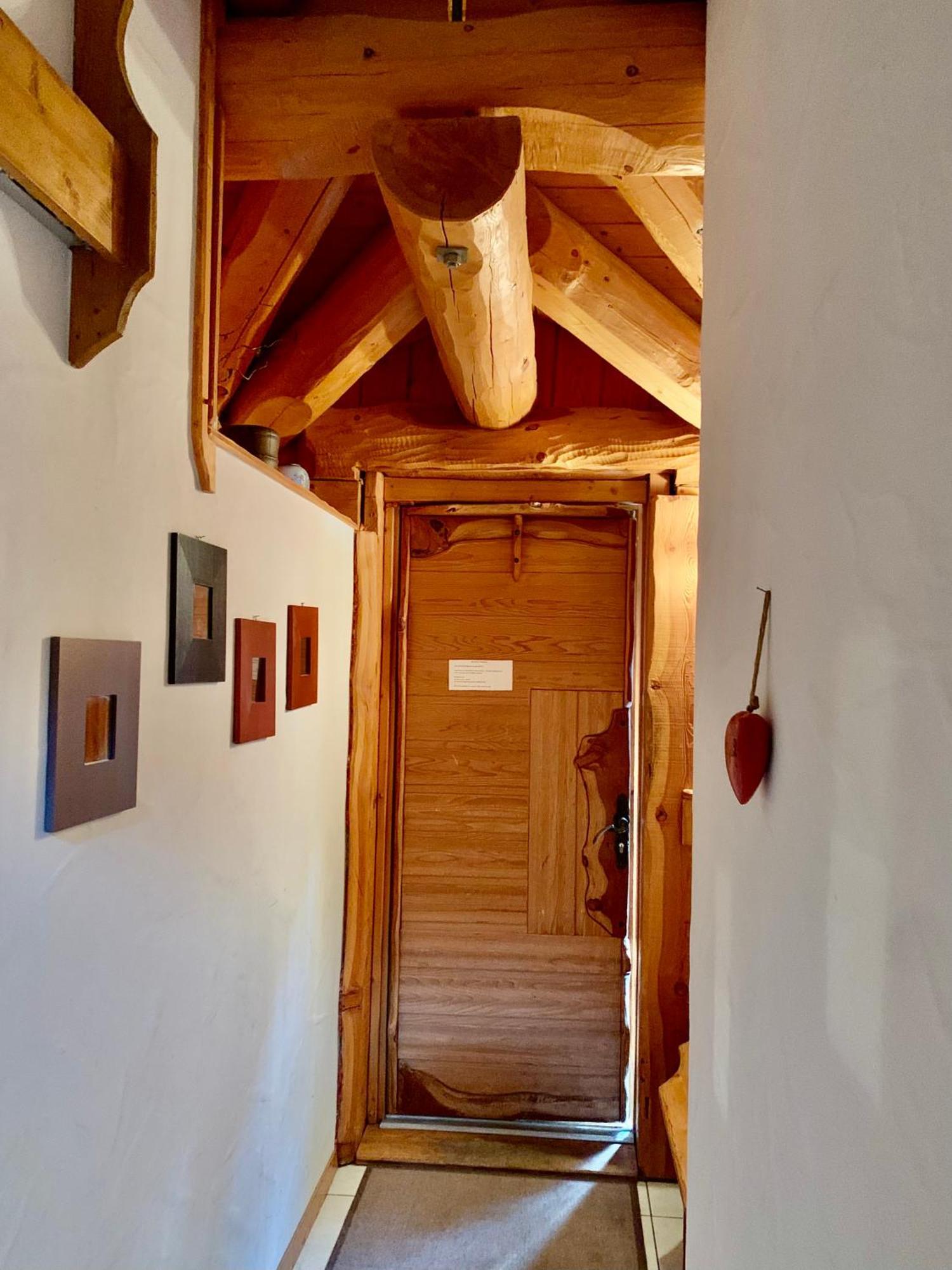 Le Gite De Briey Chalais Exteriér fotografie